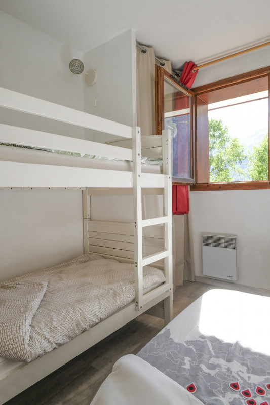 CHAMBRE - APPARTEMENT LES VALMONTS DAPHNE 12 - LES CHARBONNIERES VALLOIRE CHAMBRE - APPARTEMENT LES VALMONTS DAPHNE 12 - LES CHARBONNIERES VALLOIRE