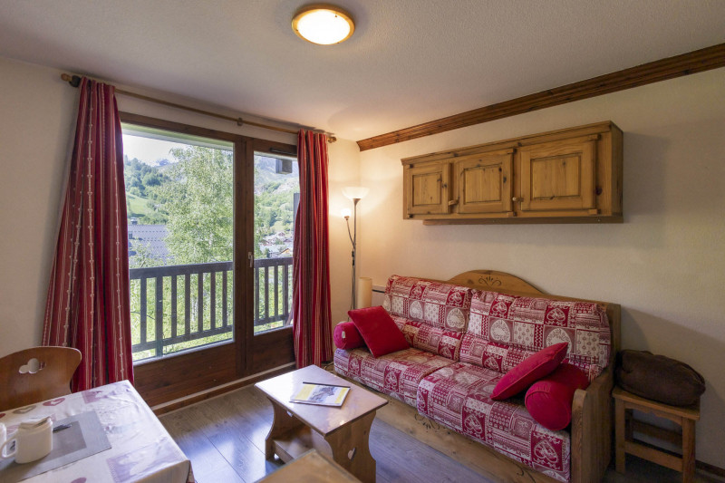 SALON - APPARTEMENT LES VALMONTS CHARDON 42 - LES CHARBONNIERES VALLOIRE - VALLOIRE RESERVATIONS SALON - APPARTEMENT LES VALMONTS CHARDON 42 - LES CHARBONNIERES VALLOIRE - VALLOIRE RESERVATIONS