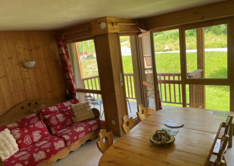 SALON - APPARTEMENT LA CLAREE A6 - LES PLANS VALLOIRE - VALLOIRE RESERVATIONS SALON - APPARTEMENT LA CLAREE A6 - LES PLANS VALLOIRE - VALLOIRE RESERVATIONS