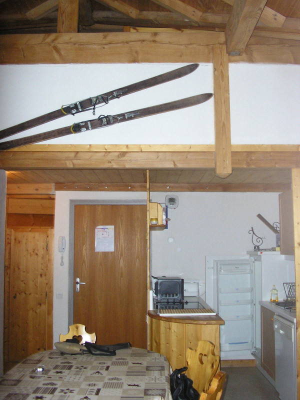 COIN REPAS - APPARTEMENT LA CLAREE C11 - VALLOIRE LES PLANS-VALLOIRE RESERVATIONS COIN REPAS - APPARTEMENT LA CLAREE C11 - VALLOIRE LES PLANS-VALLOIRE RESERVATIONS