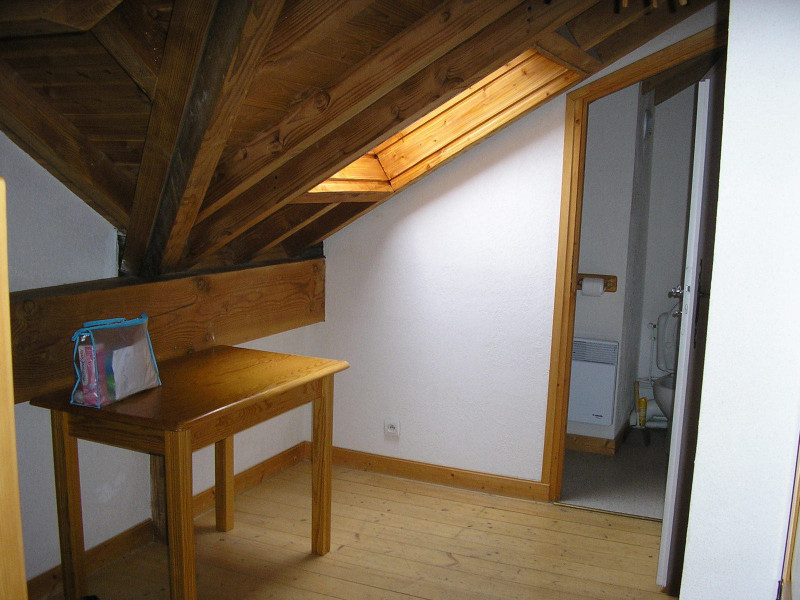 COULOIR- APPARTEMENT LA CLAREE C11 - VALLOIRE LES PLANS COULOIR- APPARTEMENT LA CLAREE C11 - VALLOIRE LES PLANS