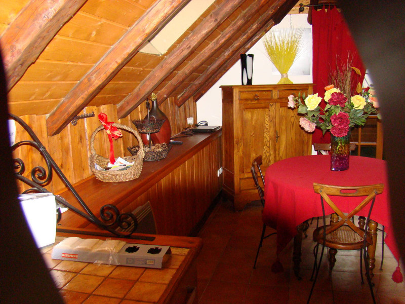 SALON -  APPARTEMENT MAISON LUCINE ANESIE - VALLOIRE CENTRE - VALLOIRE RESERVATIONS SALON -  APPARTEMENT MAISON LUCINE ANESIE - VALLOIRE CENTRE - VALLOIRE RESERVATIONS