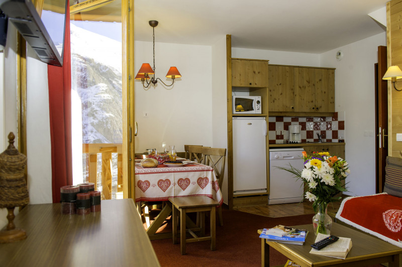 SALON - CHALETS DE VALORIA GOELIA APPARTEMENT 4/5 PERSONNES - VALLOIRE LES CHARBONNIERES - VALLOIRE RESERVATIONS - Photo non contractuelle SALON - CHALETS DE VALORIA GOELIA APPARTEMENT 4/5 PERSONNES - VALLOIRE LES CHARBONNIERES - VALLOIRE RESERVATIONS - Photo non contractuelle