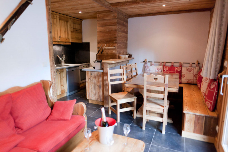 SEJOUR - APPARTEMENT LES ALPAGES D'AUGUSTE OURRA - VALLOIRE CENTRE - VALLOIRE RESERVATIONS SEJOUR - APPARTEMENT LES ALPAGES D'AUGUSTE OURRA - VALLOIRE CENTRE - VALLOIRE RESERVATIONS