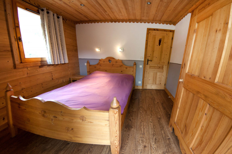 CHAMBRE - ALPAGES D'AUGUSTE APPARTEMENT LANO - VALLOIRE CENTRE CHAMBRE - ALPAGES D'AUGUSTE APPARTEMENT LANO - VALLOIRE CENTRE