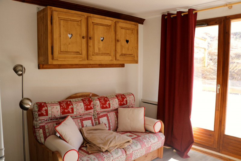 SALON - APPARTEMENT LES VALMONTS CHARDON 41 - LES CHARBONNIERES VALLOIRE - VALLOIRE RESERVATIONS SALON - APPARTEMENT LES VALMONTS CHARDON 41 - LES CHARBONNIERES VALLOIRE - VALLOIRE RESERVATIONS