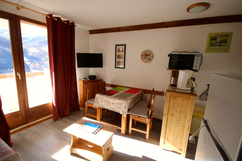 SALON - APPARTEMENT LES VALMONTS CHARDON 41 - LES CHARBONNIERES VALLOIRE - VALLOIRE RESERVATIONS SALON - APPARTEMENT LES VALMONTS CHARDON 41 - LES CHARBONNIERES VALLOIRE - VALLOIRE RESERVATIONS