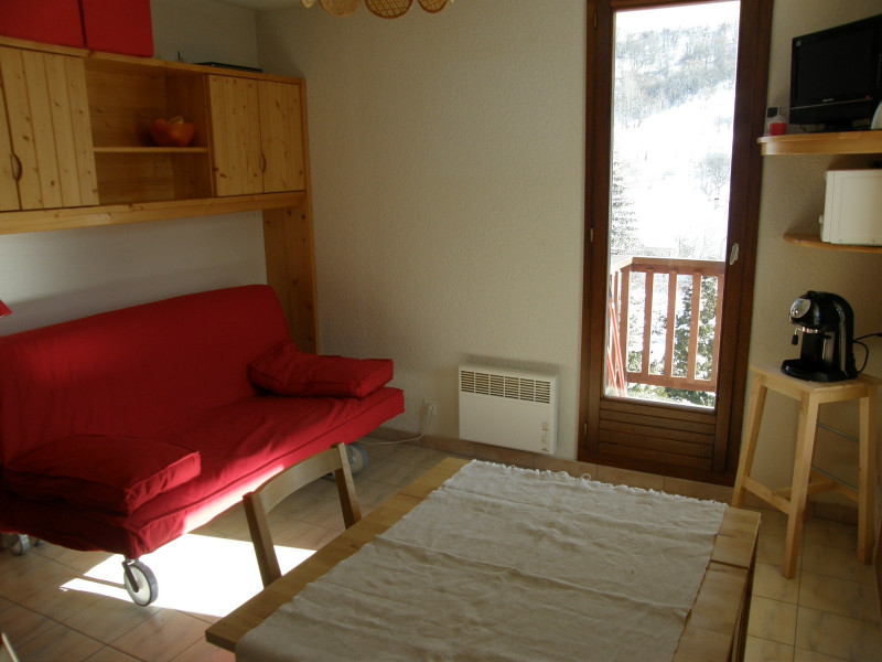 SALON - APPARTEMENT THYMEL 21- VALLOIRE LES VERNEYS - VALLOIRE RESERVATIONS SALON - APPARTEMENT THYMEL 21- VALLOIRE LES VERNEYS - VALLOIRE RESERVATIONS