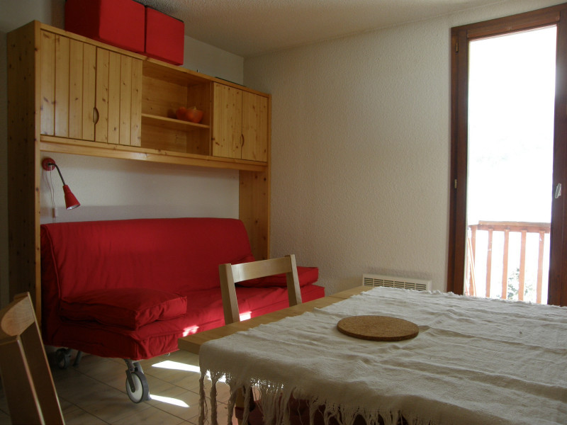 SALON - APPARTEMENT THYMEL 21- VALLOIRE LES VERNEYS - VALLOIRE RESERVATIONS SALON - APPARTEMENT THYMEL 21- VALLOIRE LES VERNEYS - VALLOIRE RESERVATIONS