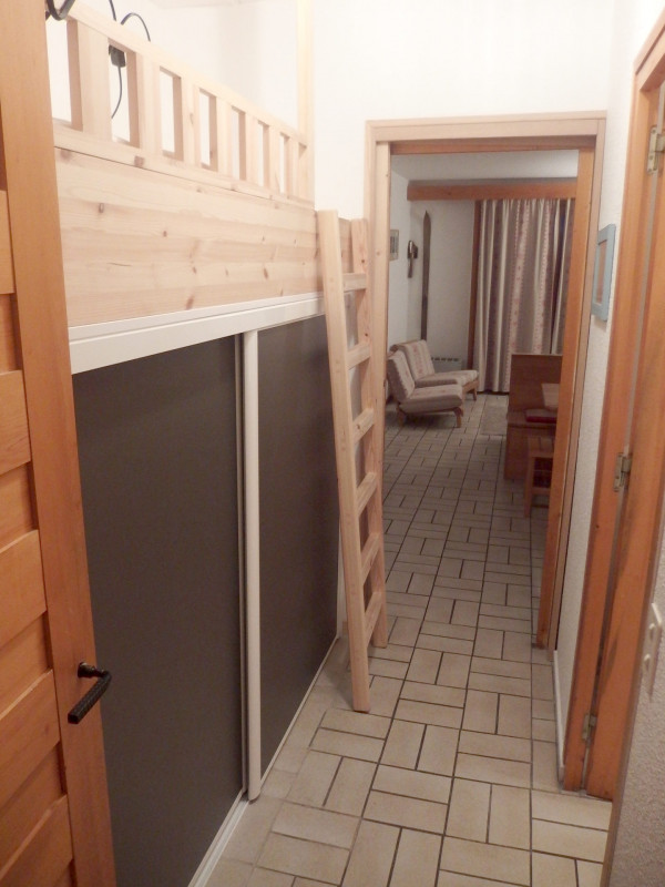 COULOIR PLACARD - APPARTEMENT LES AROLLES G N°54 - VALLOIRE LES VERNEYS COULOIR PLACARD - APPARTEMENT LES AROLLES G N°54 - VALLOIRE LES VERNEYS