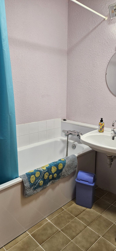 SALLE DE BAIN - STUDIO LES AROLLES H N°77 - VALLOIRE LES VERNEYS SALLE DE BAIN - STUDIO LES AROLLES H N°77 - VALLOIRE LES VERNEYS