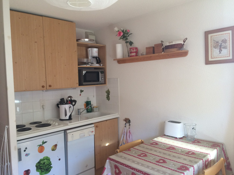 CUISINE - APPARTEMENT ADRET 21 - VALLOIRE LES VERNEYS CUISINE - APPARTEMENT ADRET 21 - VALLOIRE LES VERNEYS