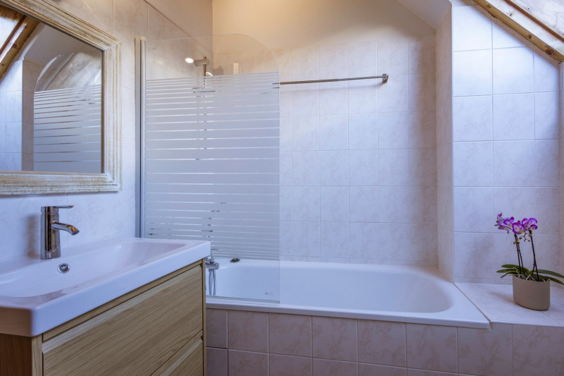 SALLE DE BAINS - APPARTEMENT FERMES DU PLANET 4 - VALLOIRE LES VERNEYS