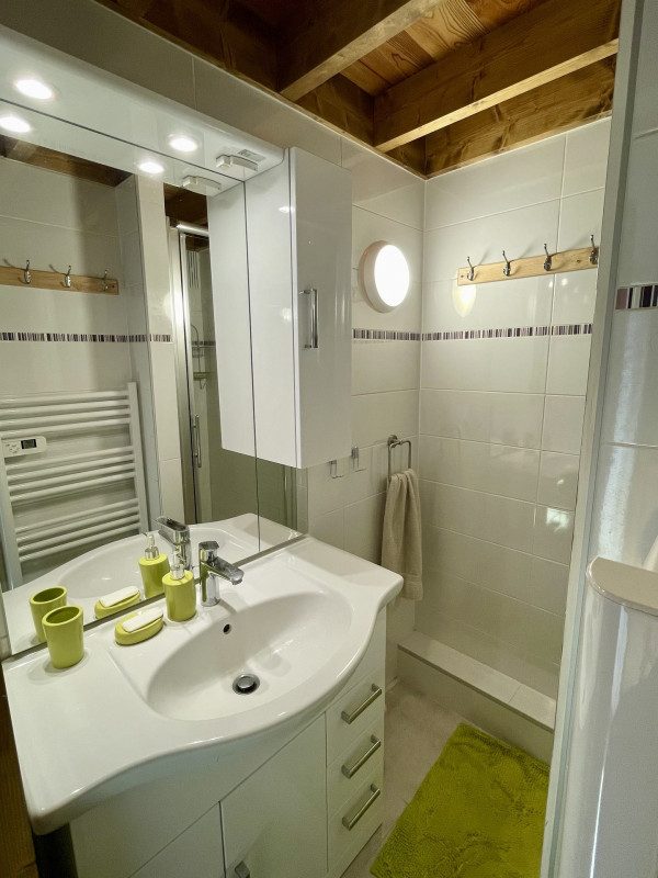 SALLE D'EAU - APPARTEMENT BEL ALP 18- VALLOIRE LES VERNEYS