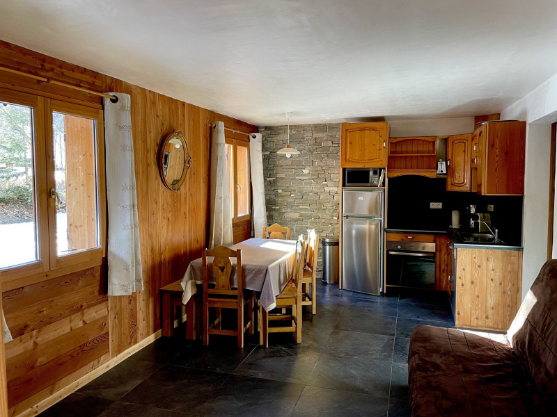 SALON - CHALET LE NÉVÉ APPARTEMENT 2 - VALLOIRE LES VERNEYS - VALLOIRE RESERVATIONS SALON - CHALET LE NÉVÉ APPARTEMENT 2 - VALLOIRE LES VERNEYS - VALLOIRE RESERVATIONS