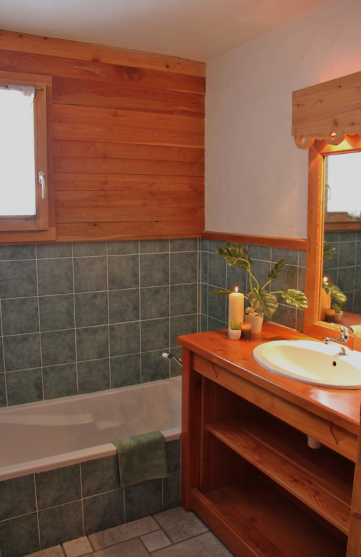 SALLE DE BAINS - CHALET LE NÉVÉ APPARTEMENT 1 - VALLOIRE LES VERNEYS