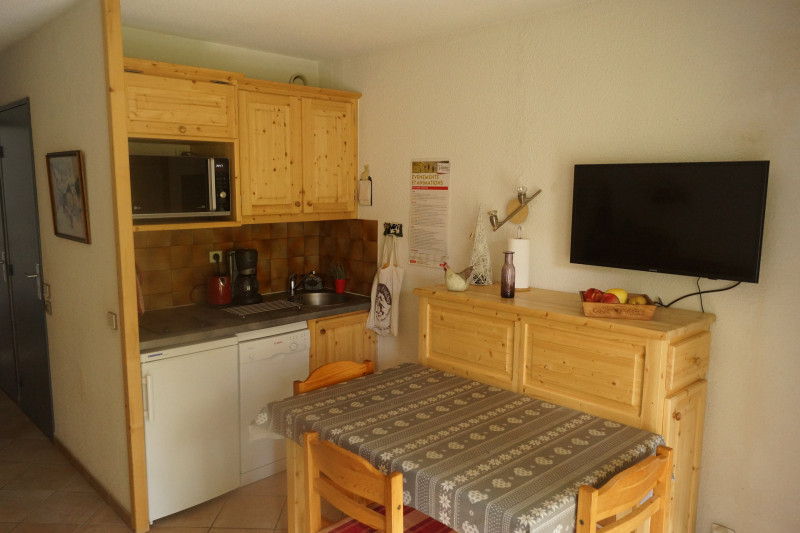 CUISINE - APPARTEMENT PLAN SOLEIL DURBEC D1 - VALLOIRE LA GRAND VY - VALLOIRE RESERVATIONS CUISINE - APPARTEMENT PLAN SOLEIL DURBEC D1 - VALLOIRE LA GRAND VY - VALLOIRE RESERVATIONS