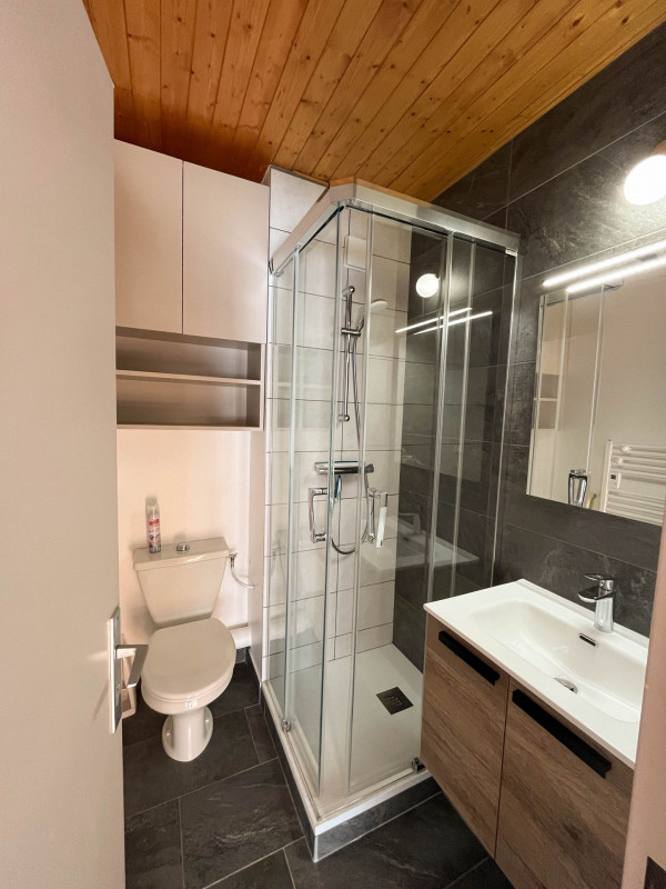 SALLE D'EAU 1 6 APPARTEMENT PLAN SOLEIL C23 - VALLOIRE LA GRAND VY