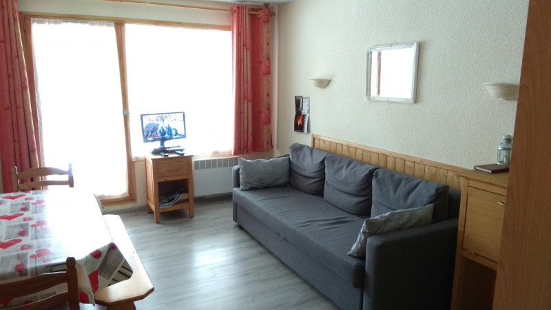 SALON - APPARTEMENT PLAN SOLEIL D22 - VALLOIRE LA GRAND VY - VALLOIRE RESERVATIONS SALON - APPARTEMENT PLAN SOLEIL D22 - VALLOIRE LA GRAND VY - VALLOIRE RESERVATIONS