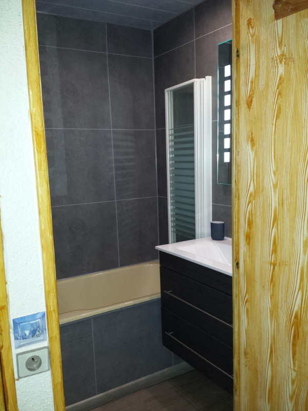 SALLE D'EAU - APPARTEMENT PLAN SOLEIL D22 - VALLOIRE LA GRAND VY SALLE D'EAU - APPARTEMENT PLAN SOLEIL D22 - VALLOIRE LA GRAND VY