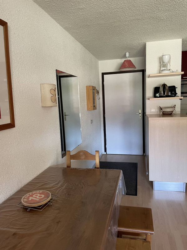 SALLE A MANGER - APPARTEMENT PLAN SOLEIL C22 - VALLOIRE LA GRAND VY SALLE A MANGER - APPARTEMENT PLAN SOLEIL C22 - VALLOIRE LA GRAND VY