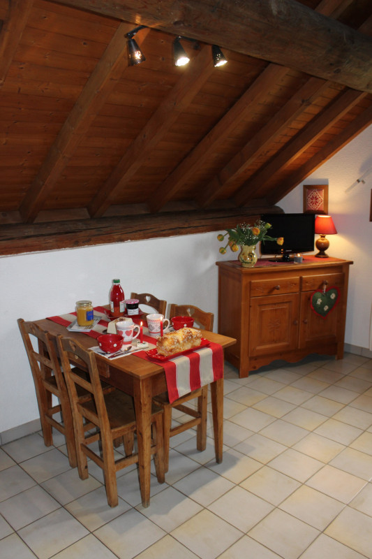 COIN REPAS - STUDIO CHALET L'ANDORSE 2 - VALLOIRE LA BORGE COIN REPAS - STUDIO CHALET L'ANDORSE 2 - VALLOIRE LA BORGE