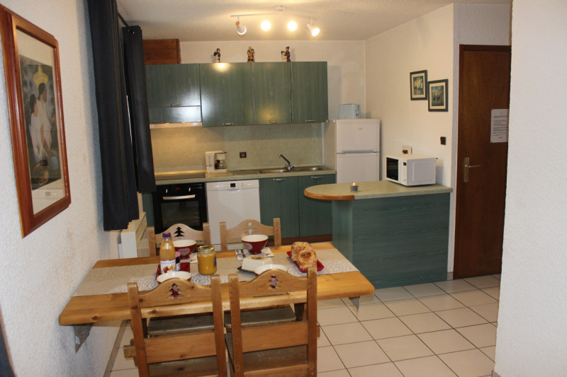 COIN REPAS -APPARTEMENT CHALET L'ANDORSE 4 - VALLOIRE LA BORGE COIN REPAS -APPARTEMENT CHALET L'ANDORSE 4 - VALLOIRE LA BORGE