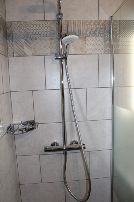 SALLE D'EAU -APPARTEMENT CHALET L'ANDORSE 4 - VALLOIRE LA BORGE SALLE D'EAU -APPARTEMENT CHALET L'ANDORSE 4 - VALLOIRE LA BORGE