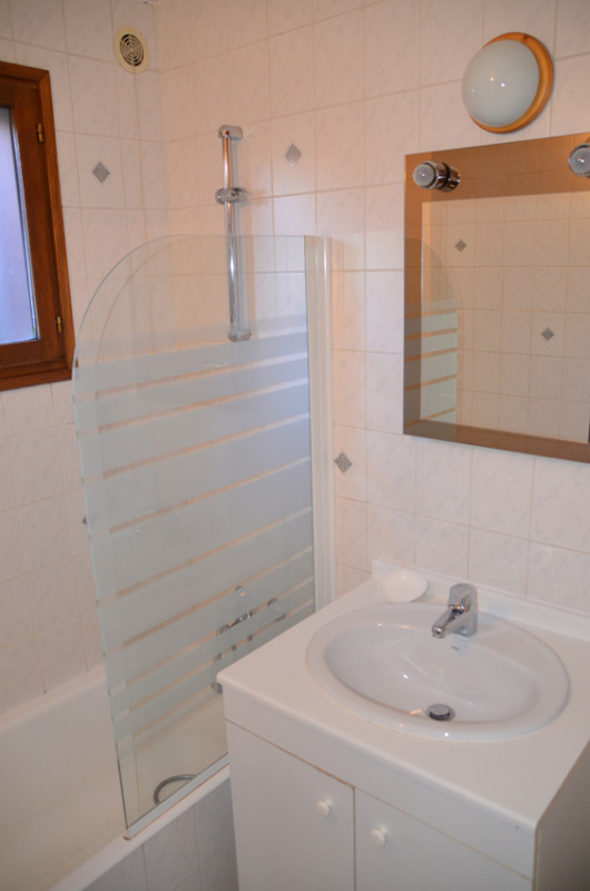 SALLE DE BAIN -APPARTEMENT CHALET L'ANDORSE 8 - VALLOIRE LA BORGE 