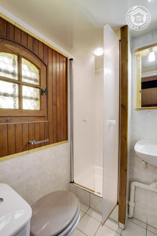 SALLE DE BAIN - CHALET BONNE EAU A -VALLOIRE LA BORGE SALLE DE BAIN - CHALET BONNE EAU A -VALLOIRE LA BORGE