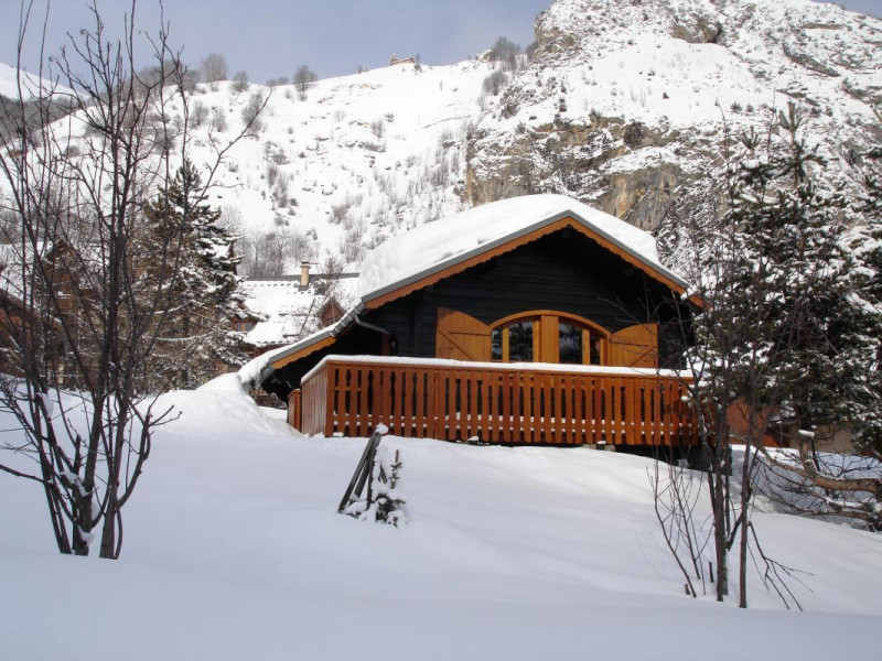 CHALET HIVER - CHALET BONNE EAU A -VALLOIRE LA BORGE CHALET HIVER - CHALET BONNE EAU A -VALLOIRE LA BORGE
