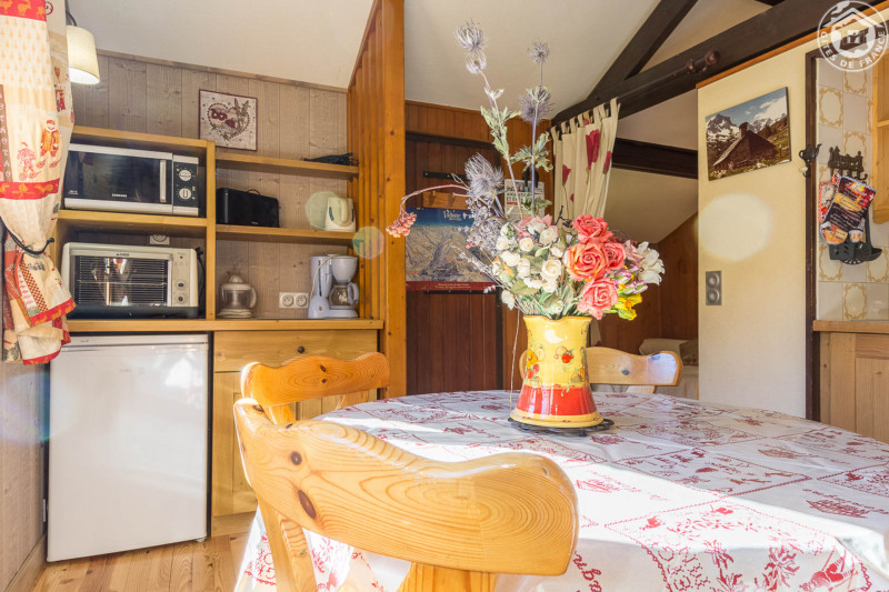 SEJOUR - CHALET BONNE EAU J -VALLOIRE LA BORGE - VALLOIRE RESERVATIONS SEJOUR - CHALET BONNE EAU J -VALLOIRE LA BORGE - VALLOIRE RESERVATIONS