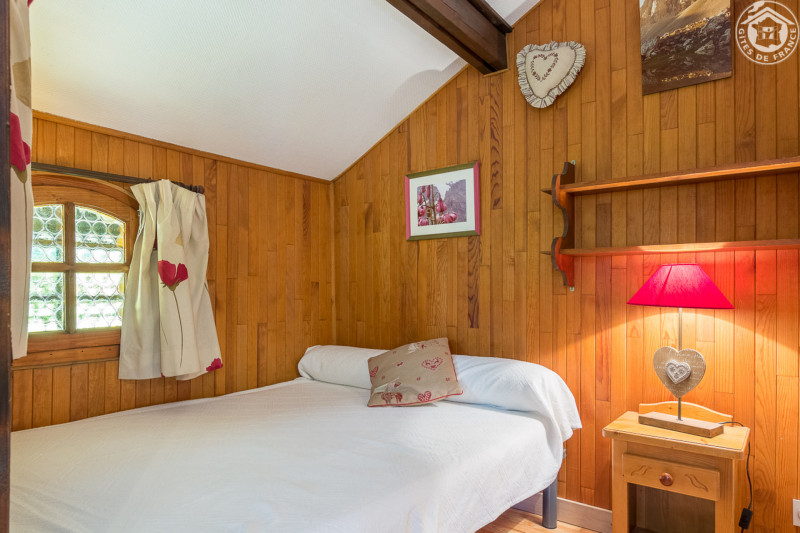 CHAMBRE - CHALET BONNE EAU J -VALLOIRE LA BORGE CHAMBRE - CHALET BONNE EAU J -VALLOIRE LA BORGE