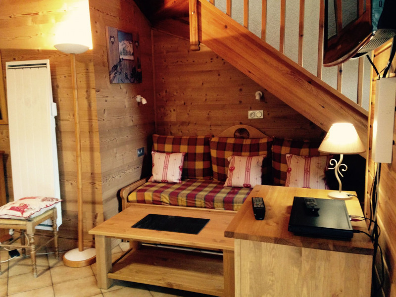 SALON - APPARTEMENT LUPIN - VALLOIRE LES VERNEYS-VALLOIRE RESERVATIONS SALON - APPARTEMENT LUPIN - VALLOIRE LES VERNEYS-VALLOIRE RESERVATIONS