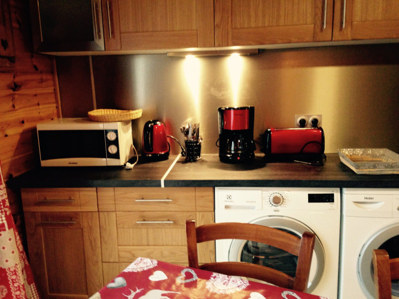 CUISINE- APPARTEMENT LUPIN - VALLOIRE LES VERNEYS CUISINE- APPARTEMENT LUPIN - VALLOIRE LES VERNEYS