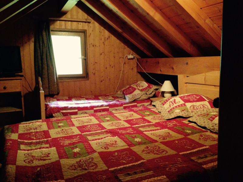 CHAMBRE- APPARTEMENT LUPIN - VALLOIRE LES VERNEYS CHAMBRE- APPARTEMENT LUPIN - VALLOIRE LES VERNEYS