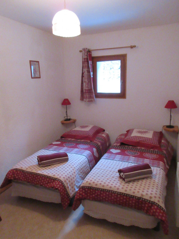 CHAMBRE - APPARTEMENT MAISON MONNIER CHAMBRE - APPARTEMENT MAISON MONNIER