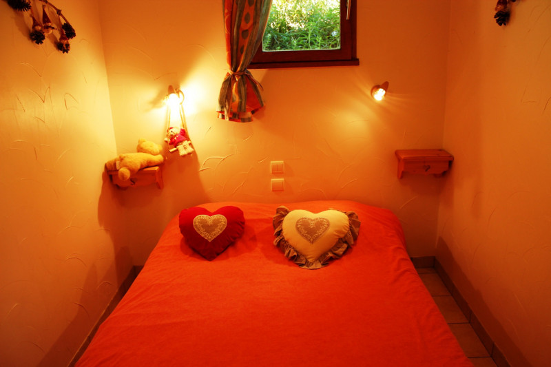 CHAMBRE - APPARTEMENT LES GENTIANES- CHALET LES ANCOLIES - VALLOIRE LES CLOTS CHAMBRE - APPARTEMENT LES GENTIANES- CHALET LES ANCOLIES - VALLOIRE LES CLOTS
