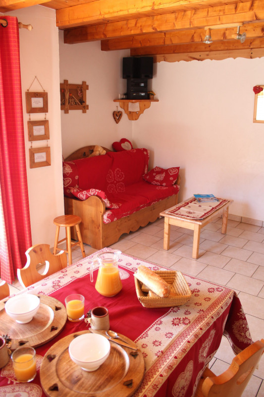 SEJOUR - APPARTEMENT LES ANCOLIES PRIMEVERE - VALLOIRE LES CLOTS - VALLOIRE RESERVATIONS SEJOUR - APPARTEMENT LES ANCOLIES PRIMEVERE - VALLOIRE LES CLOTS - VALLOIRE RESERVATIONS