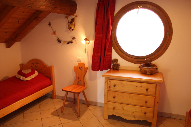 CHAMBRE - APPARTEMENT LES ANCOLIES EDELWEISS - VALLOIRE LES CLOTS CHAMBRE - APPARTEMENT LES ANCOLIES EDELWEISS - VALLOIRE LES CLOTS
