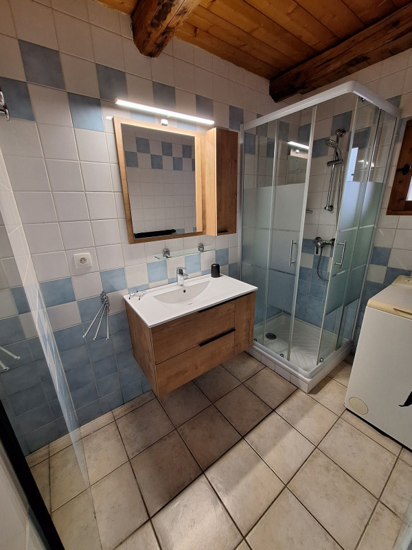 SALLE D'EAU  - APPARTEMENT CHALET LAURENT - VALLOIRE MOULIN BENJAMIN SALLE D'EAU  - APPARTEMENT CHALET LAURENT - VALLOIRE MOULIN BENJAMIN