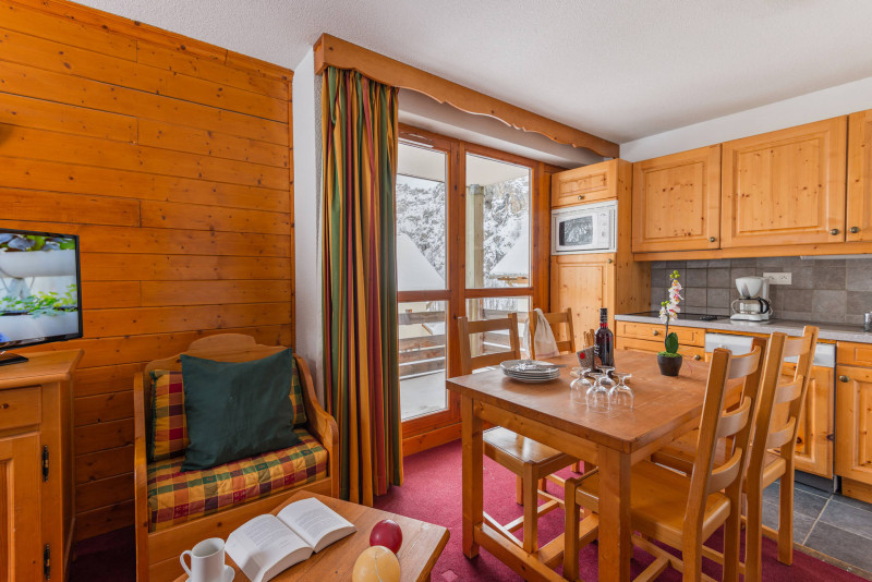 COIN REPAS - APPARTEMENT 4 PERSONNES - CHALETS DU GALIBIER LAGRANGE - VALLOIRE MOULIN BENJAMIN COIN REPAS - APPARTEMENT 4 PERSONNES - CHALETS DU GALIBIER LAGRANGE - VALLOIRE MOULIN BENJAMIN