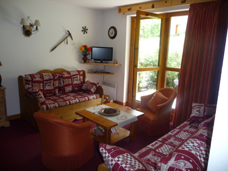 SALON - APPARTEMENT CHALETS DU GALIBIER 1 A5 - VALLOIRE MOULIN BENJAMIN - VALLOIRE RESERVATIONS SALON - APPARTEMENT CHALETS DU GALIBIER 1 A5 - VALLOIRE MOULIN BENJAMIN - VALLOIRE RESERVATIONS