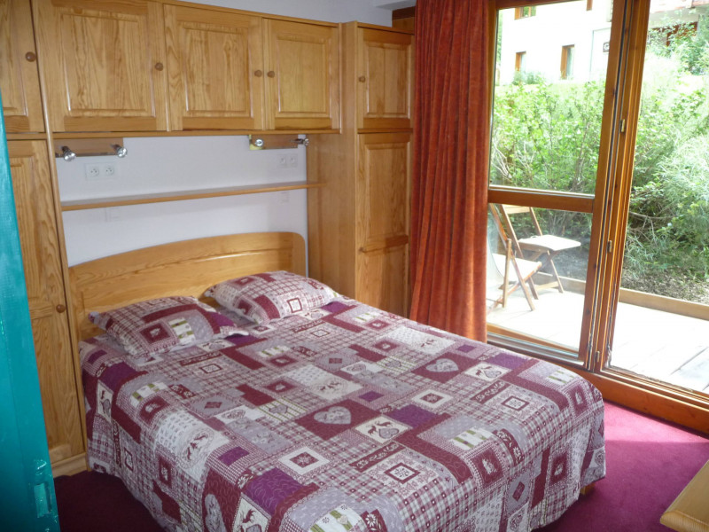 CHAMBRE - APPARTEMENT CHALETS DU GALIBIER 1 A5 - VALLOIRE MOULIN BENJAMIN CHAMBRE - APPARTEMENT CHALETS DU GALIBIER 1 A5 - VALLOIRE MOULIN BENJAMIN