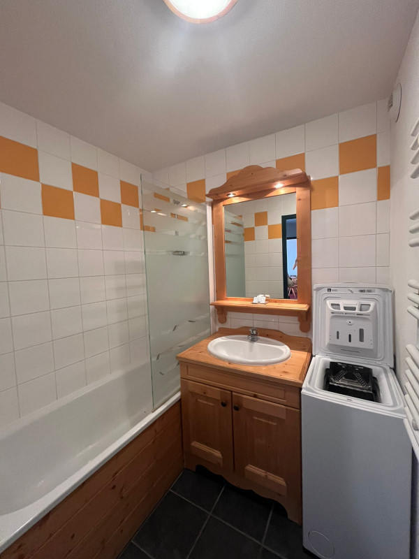 SALLE DE BAIN- APPARTEMENT CHALETS DU GALIBIER 1 A5 - VALLOIRE MOULIN BENJAMIN
