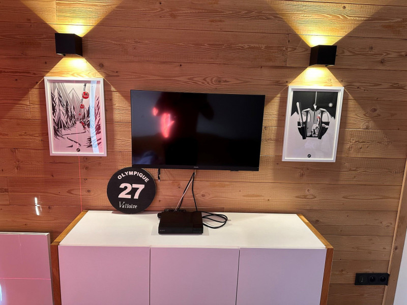 SALON - APPARTEMENT C15 CHALETS DU GALIBIER 1 - VALLOIRE MOULIN BENJAMIN SALON - APPARTEMENT C15 CHALETS DU GALIBIER 1 - VALLOIRE MOULIN BENJAMIN