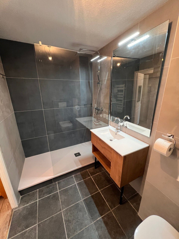 SALLE D'EAU - APPARTEMENT C15 CHALETS DU GALIBIER 1 - VALLOIRE MOULIN BENJAMIN SALLE D'EAU - APPARTEMENT C15 CHALETS DU GALIBIER 1 - VALLOIRE MOULIN BENJAMIN