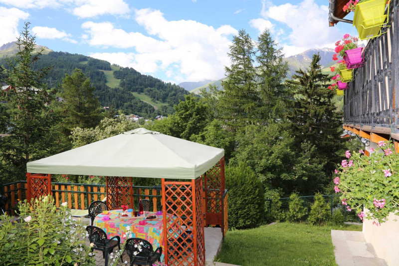 JARDIN - CHALET LES MYRTILLES - VALLOIRE LES CHOSEAUX JARDIN - CHALET LES MYRTILLES - VALLOIRE LES CHOSEAUX