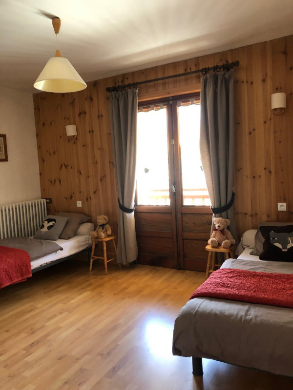 CHAMBRE - APPARTEMENT RIO BENOIT- VALLOIRE LA BORGE CHAMBRE - APPARTEMENT RIO BENOIT- VALLOIRE LA BORGE
