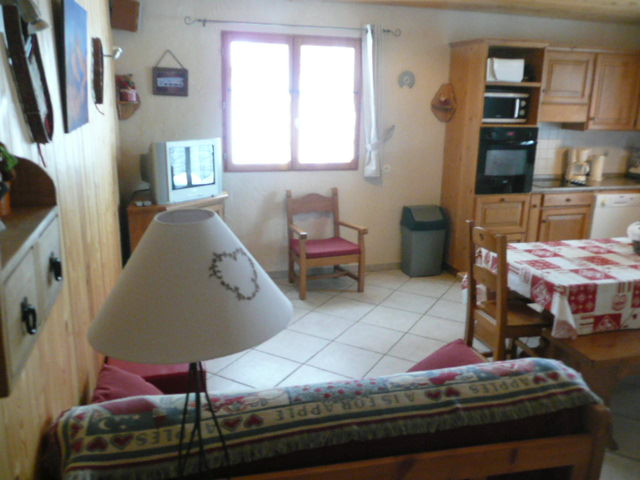 SALON - APPARTMENT FOURCHU CHALET LES AIGUILLES - VALLOIRE LES CLOTS - VALLOIRE RESERVATIONS SALON - APPARTMENT FOURCHU CHALET LES AIGUILLES - VALLOIRE LES CLOTS - VALLOIRE RESERVATIONS